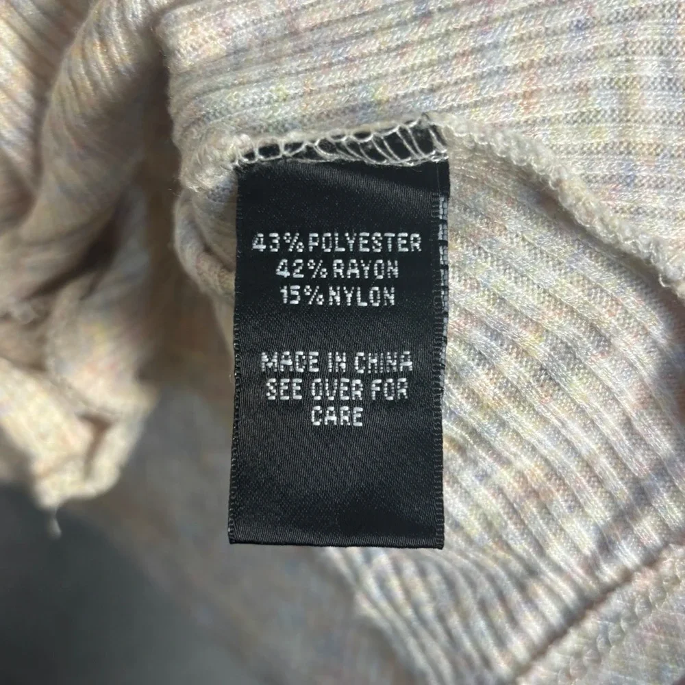 A. Byer Ribbed Knot Front Long Sleeve Top Medium Soft Stretch Casual Neutral